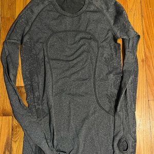 Lululemon swiftly tech top